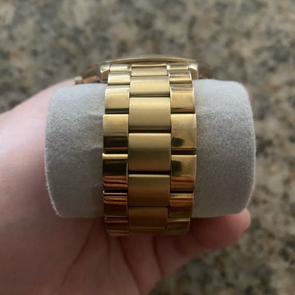 Michael Kors Gold and Pink Watch - Picture 5 of 5